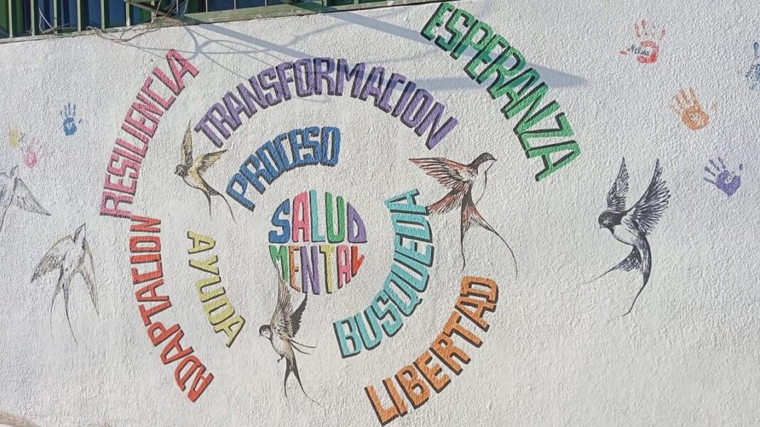 2291245-con-un-mural-colectivo-se-conmemoro-el-mes-de-la-salud-mental-en-valle-viejo
