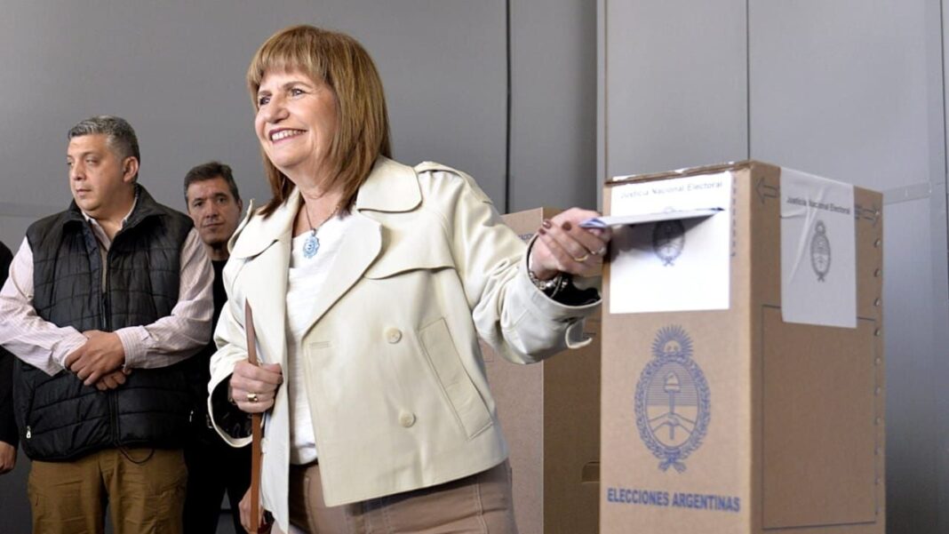 2300094-bullrich-voto-en-la-rural-y-aseguro-el-lunes-va-a-ser-igual-que-el-viernes