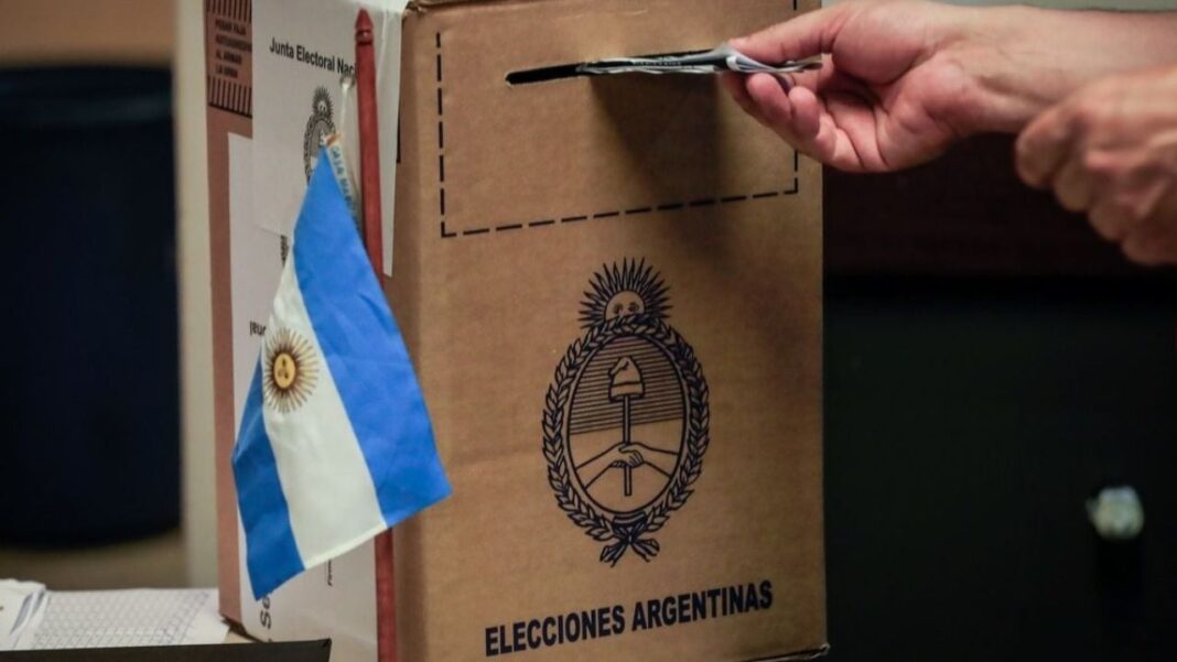2301318-elecciones-legislativas-2025-a-quienes-votaron-los-famosos