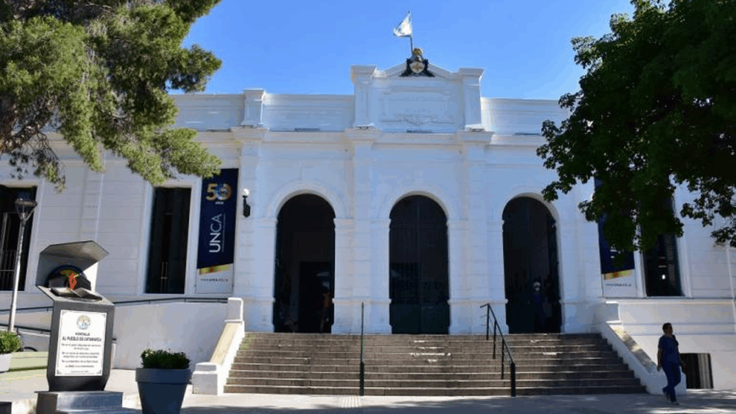 2318406-hacer-historia-gano-humanidades-y-destrono-a-franja-morada