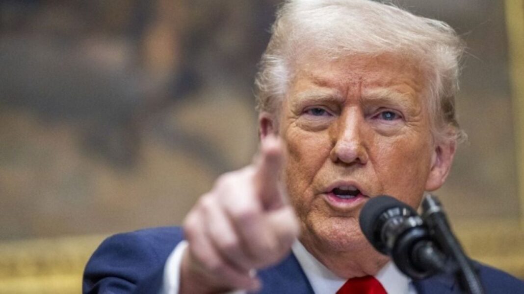 Ilustración conceptual de un globo terráqueo con banderas.