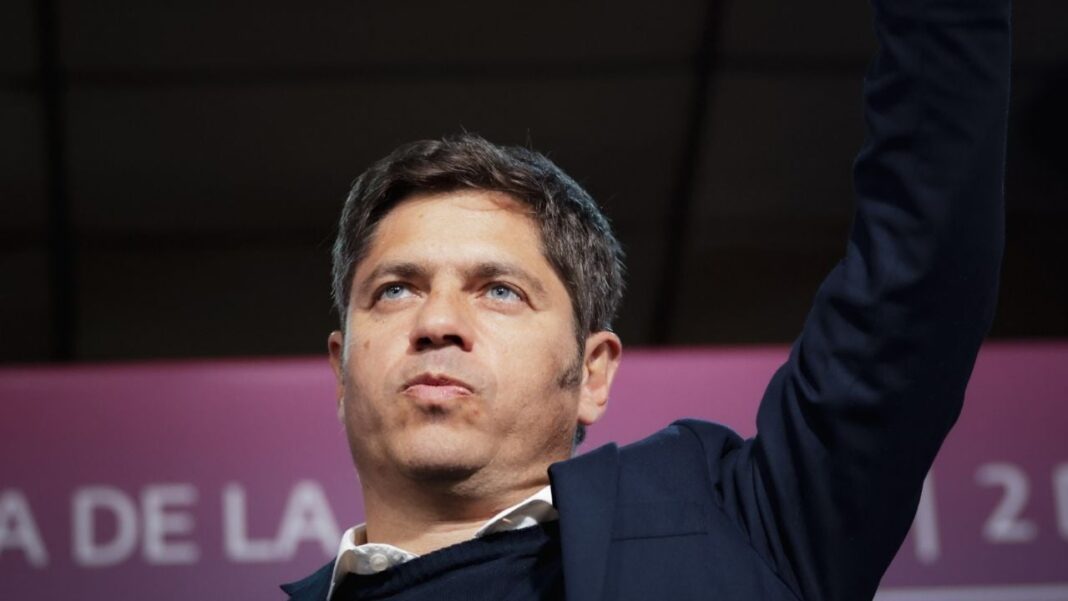 El gobernador Axel Kicillof durante un acto oficial.