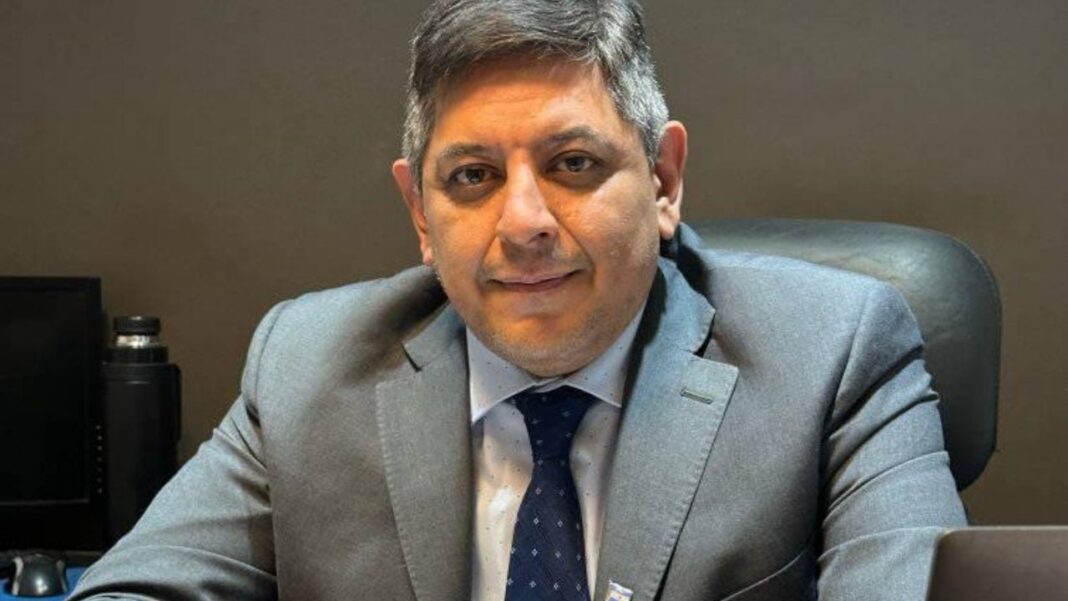 Fernando Baigorrí en entrevista radial