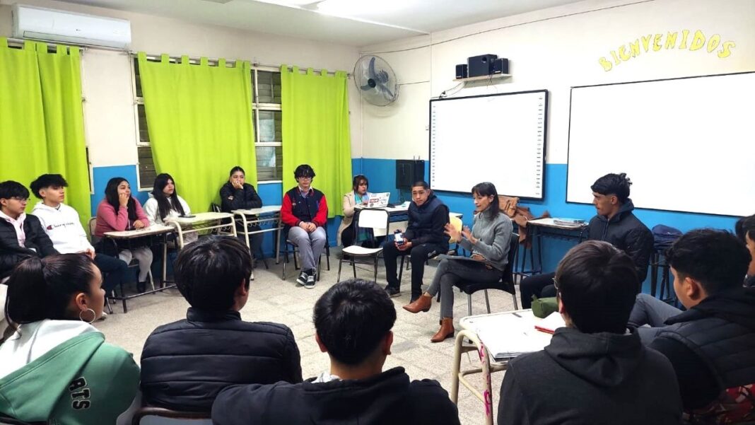 Jornada de capacitación para mentores del programa Aprender a Emprender en Catamarca