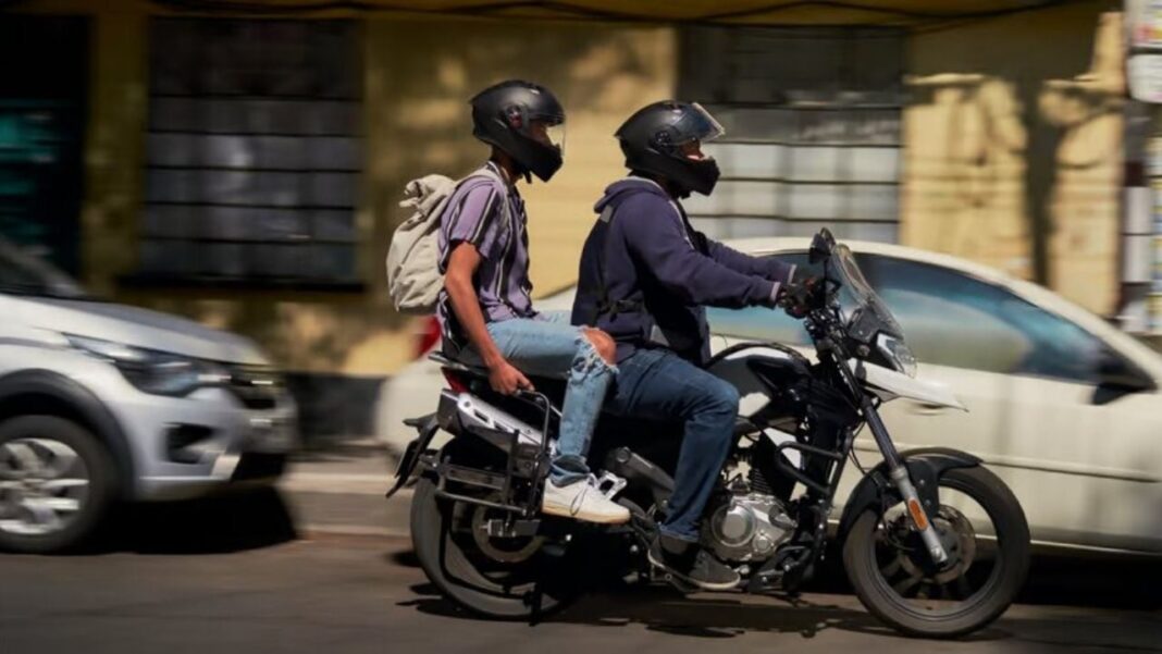 Concejales Diego Figueroa y Eleonora Sopaga presentan proyecto de ordenanza sobre Uber Moto