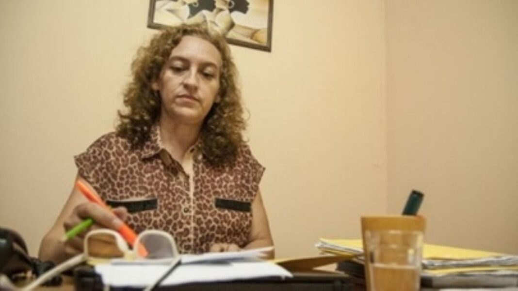 Abogada Silvia Barrientos en tribunal de Catamarca