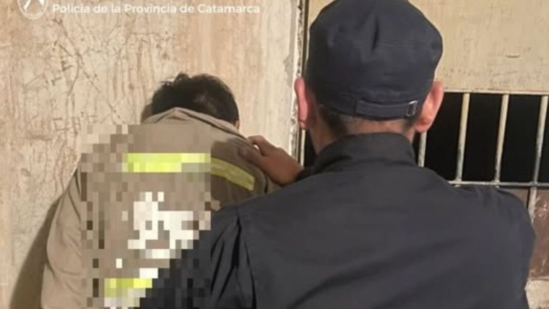 Efectivos policiales en procedimiento en la zona de Fiambalá, Tinogasta, Catamarca.