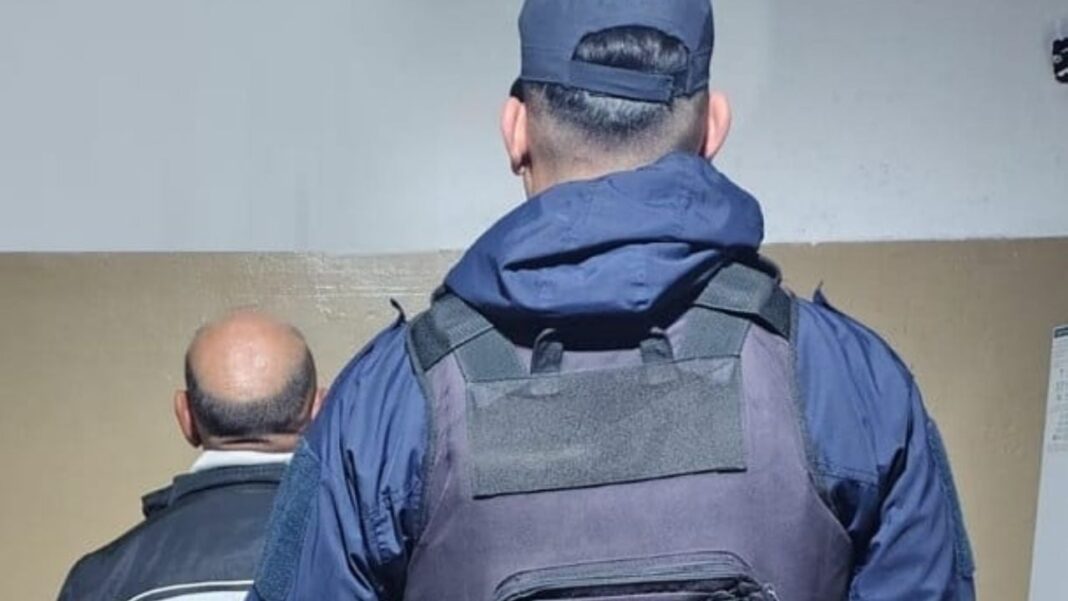 Operativo policial en calle de Catamarca