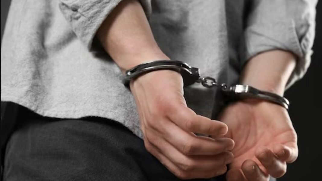 Operativo policial en avenida Del Bicentenario y calle Pedro Naco Rueda, Catamarca