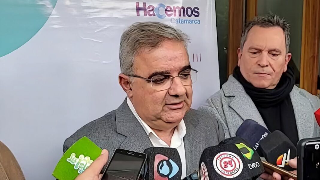 Gobernador de Catamarca, Raúl Jalil, durante una entrevista.