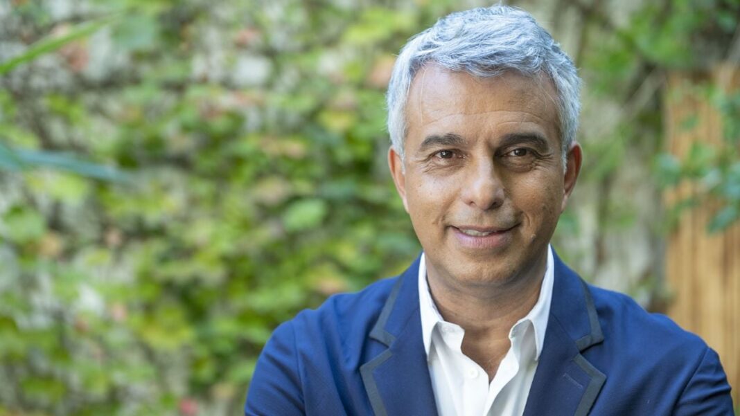 Mario Massaccesi en el set de 'Cuestión de Peso' durante el anuncio