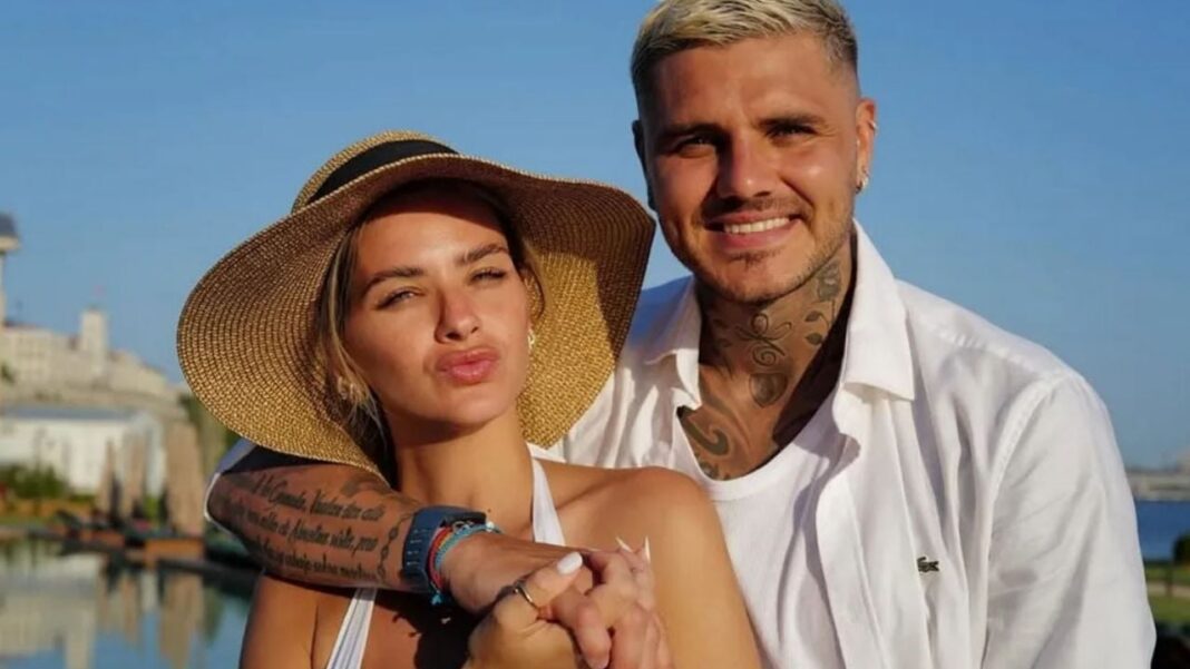 Mauro Icardi y China Suárez posan en un lugar de Turquía.