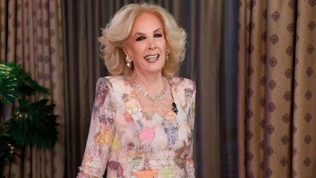 Mirtha Legrand, conductora de televisión argentina.
