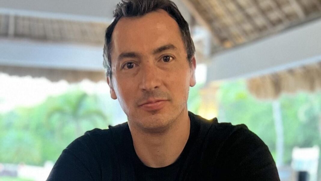 Abogada Silvia Barrientos frente a tribunales en Catamarca