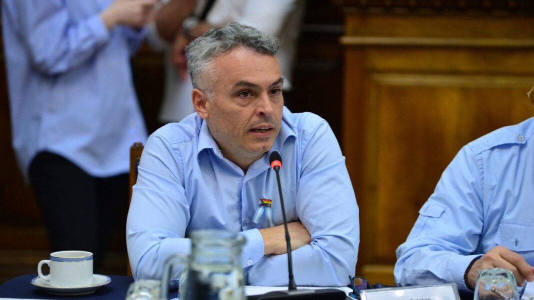 Esteban Paulón en entrevista radial