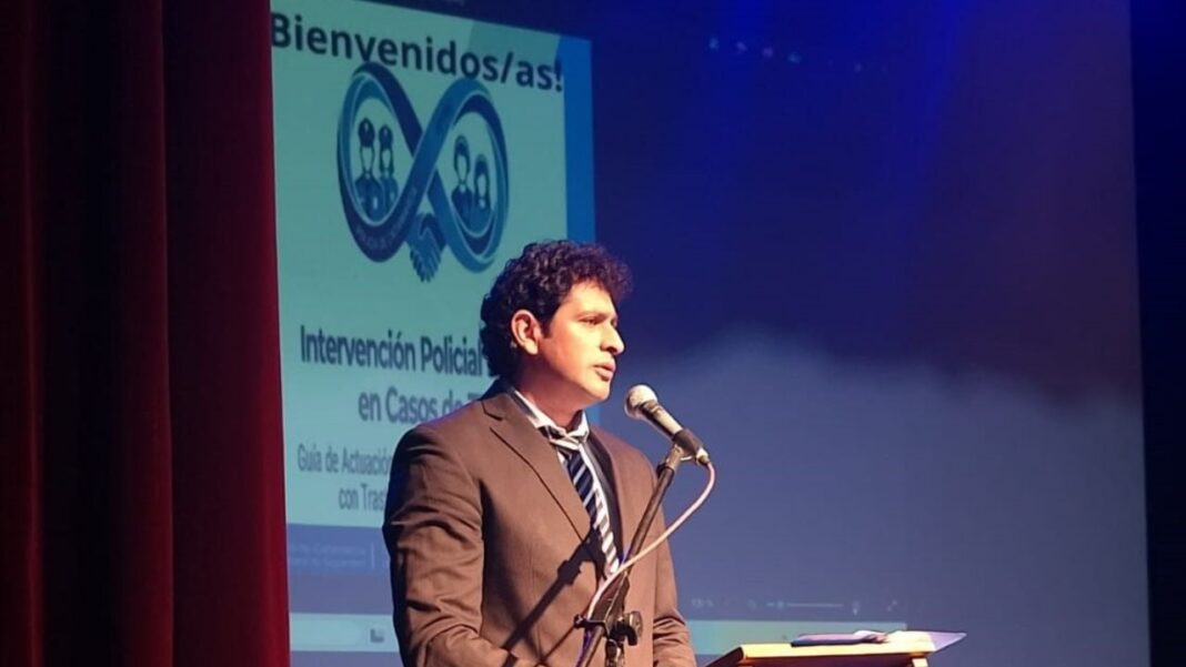 Capacitación policial sobre intervención con personas con TEA en Catamarca