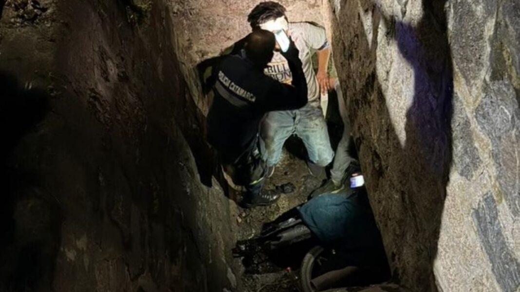 Operativo de rescate de un motociclista en un canal de riego, departamento Fray Mamerto Esquiú, Catamarca.