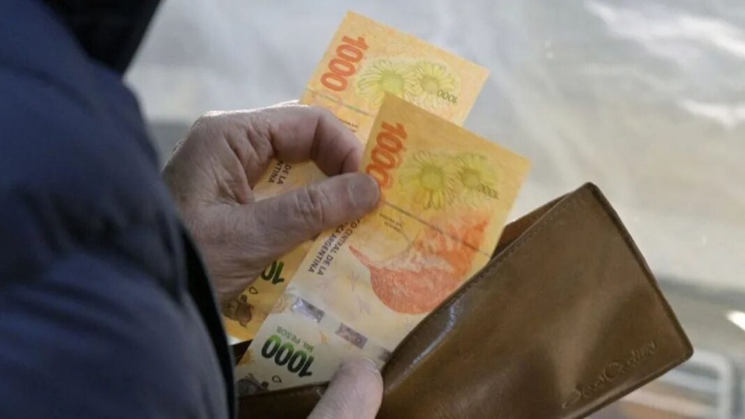 Gráfico ilustrativo de la evolución de salarios e inflación en Argentina