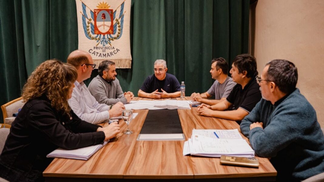 Badén sobre el Río Rincón en Saujil, Ruta Provincial N°25