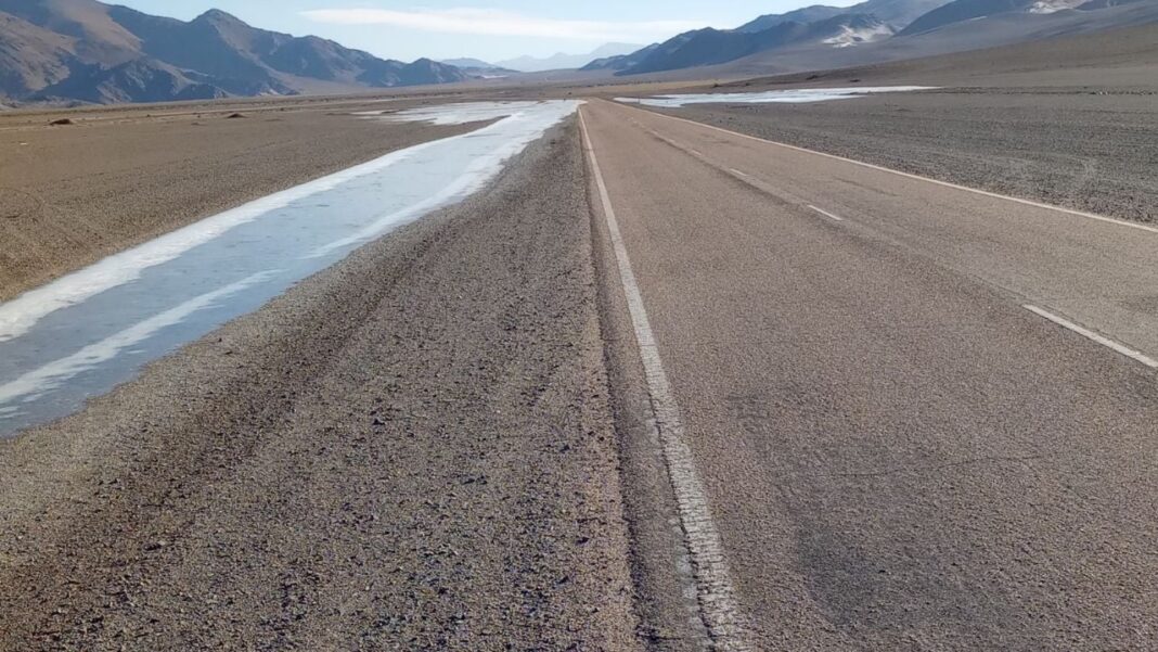 Ruta Nacional 60 con hielo en la calzada