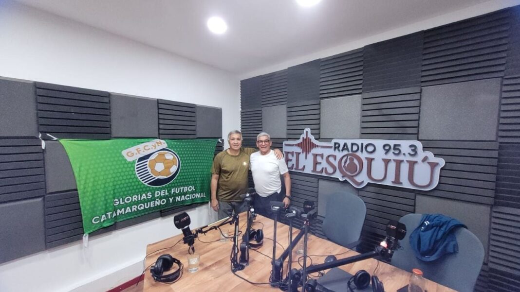 Alberto Guzmán y Raúl Córdoba en entrevista sobre fútbol catamarqueño