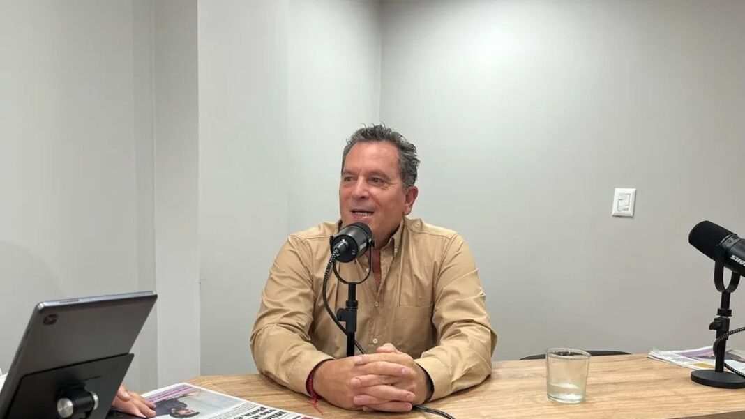 Fidel Sáenz durante su exposición en las III Jornadas del Laboratorio del Hábitat Argentino en Córdoba