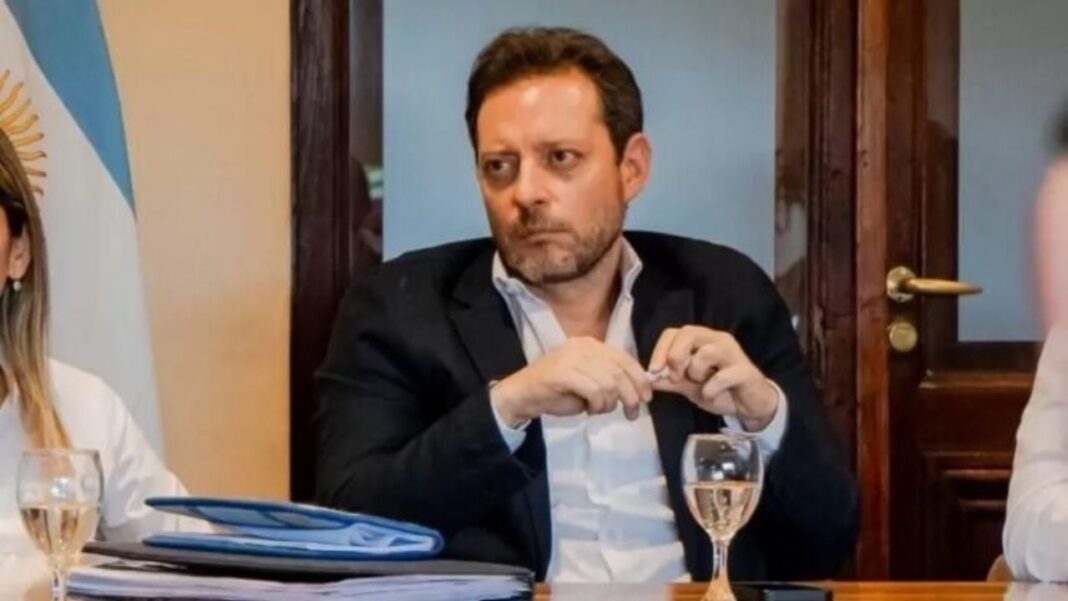 Alberto Natella, ministro de Gobierno de Catamarca, durante declaraciones sobre la reforma constitucional
