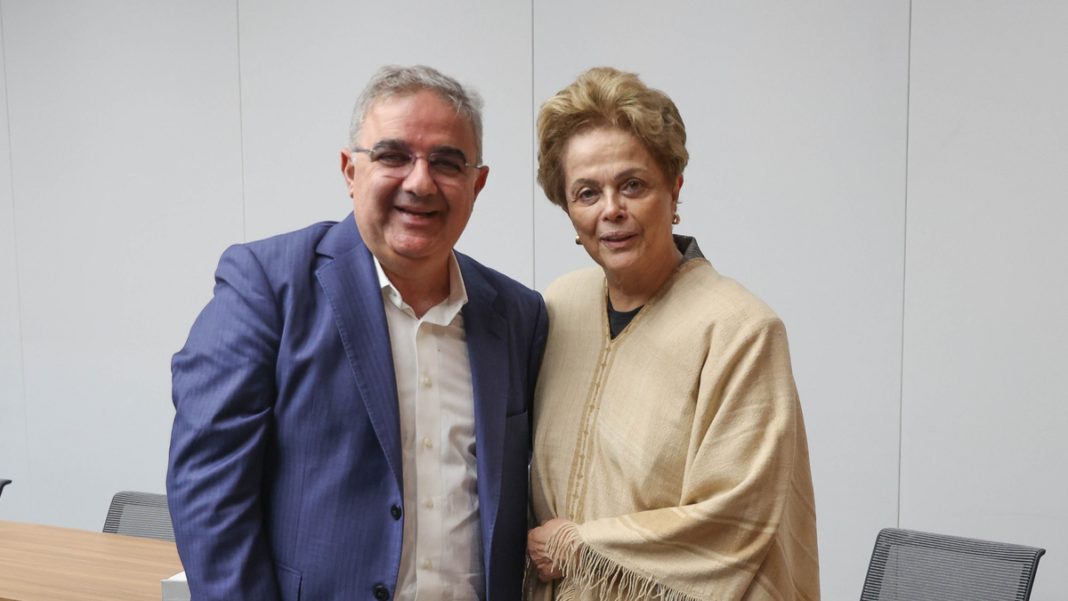 Raúl Jalil y Dilma Rousseff en reunión oficial en China