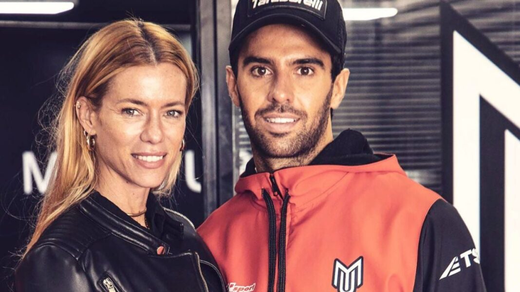 Manu Urcera y Nicole Neumann en un evento público