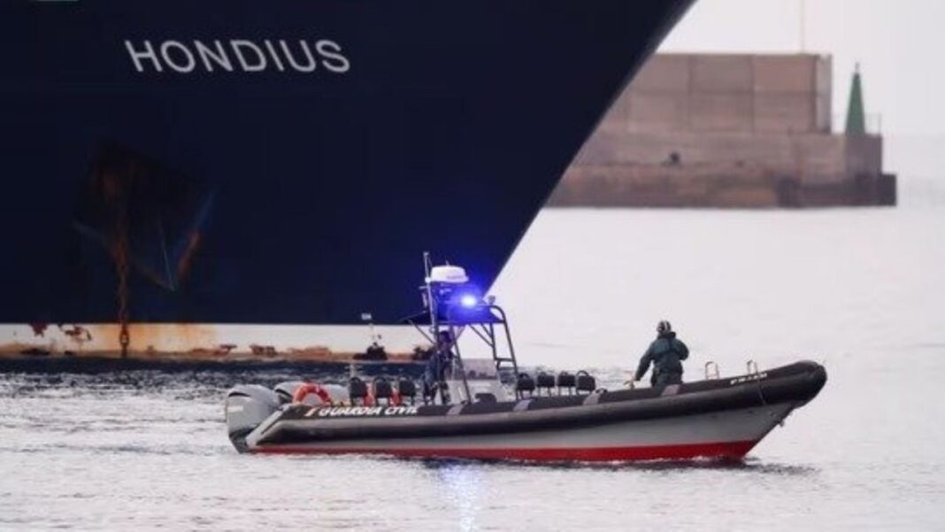 Crucero MV Hondius en el mar