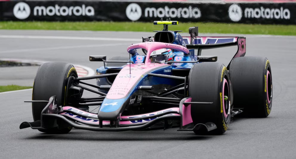 Franco Colapinto con el auto de Alpine en el Circuito Gilles Villeneuve
