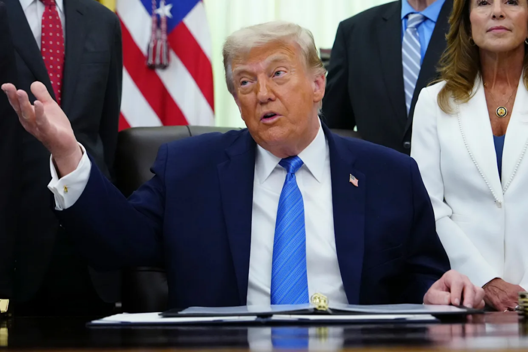 Donald Trump durante anuncio sobre ataque a Irán