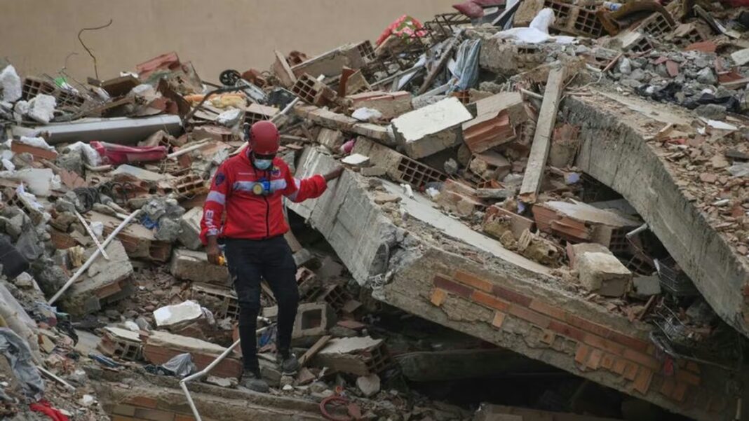 Evaluación de viviendas dañadas por terremotos en Venezuela