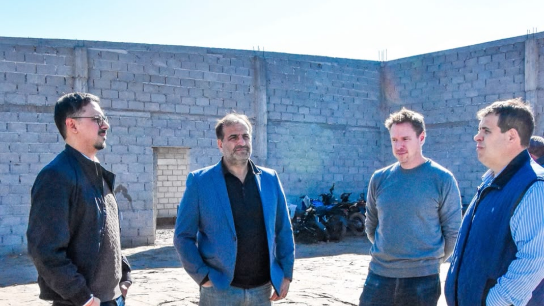 Ministro Luis Castro durante visita a planta de Recuperos Catamarca en Parque Industrial El Pantanillo