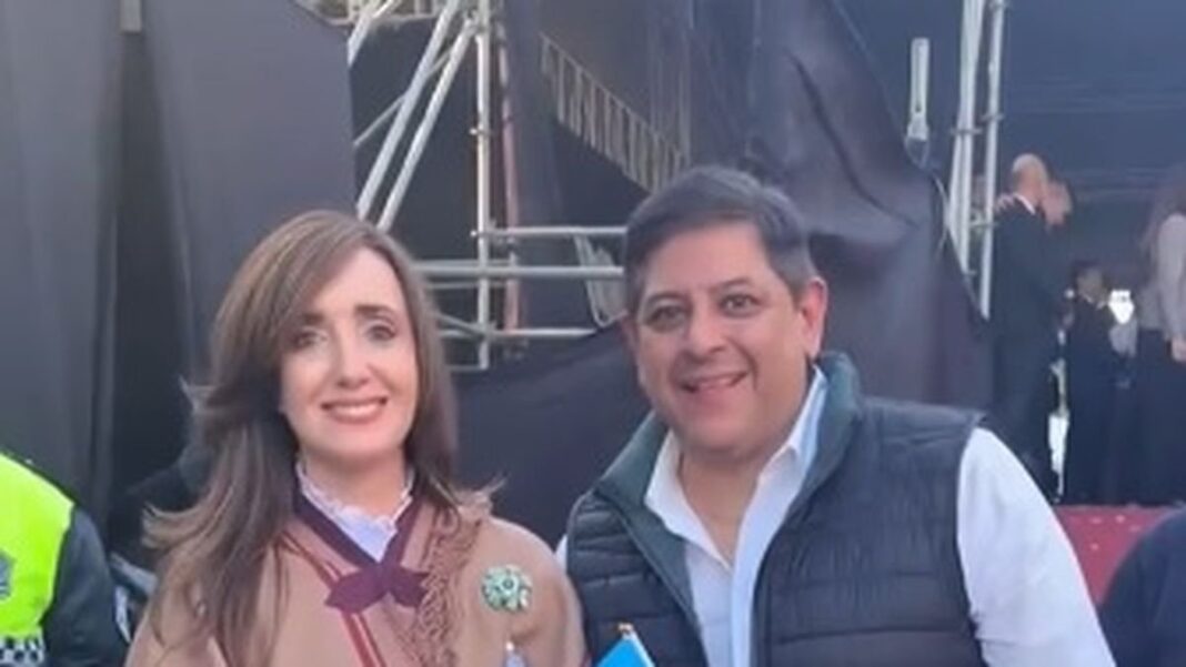 Fernando Baigorrí y Victoria Villarruel en un acto político