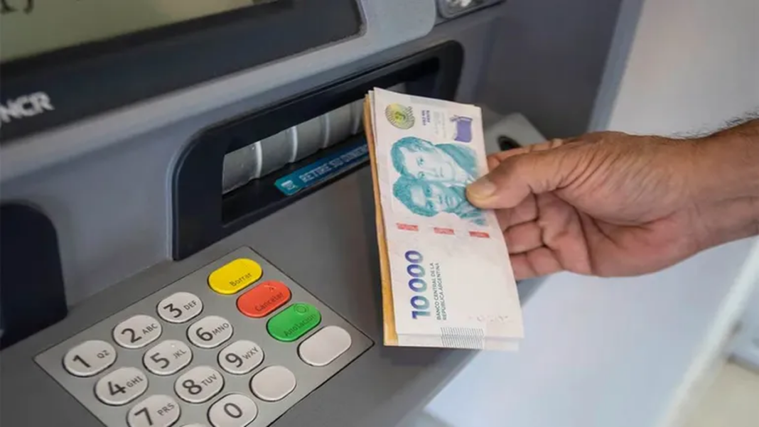 Bono extraordinario de $100.000 para empleados públicos en Catamarca