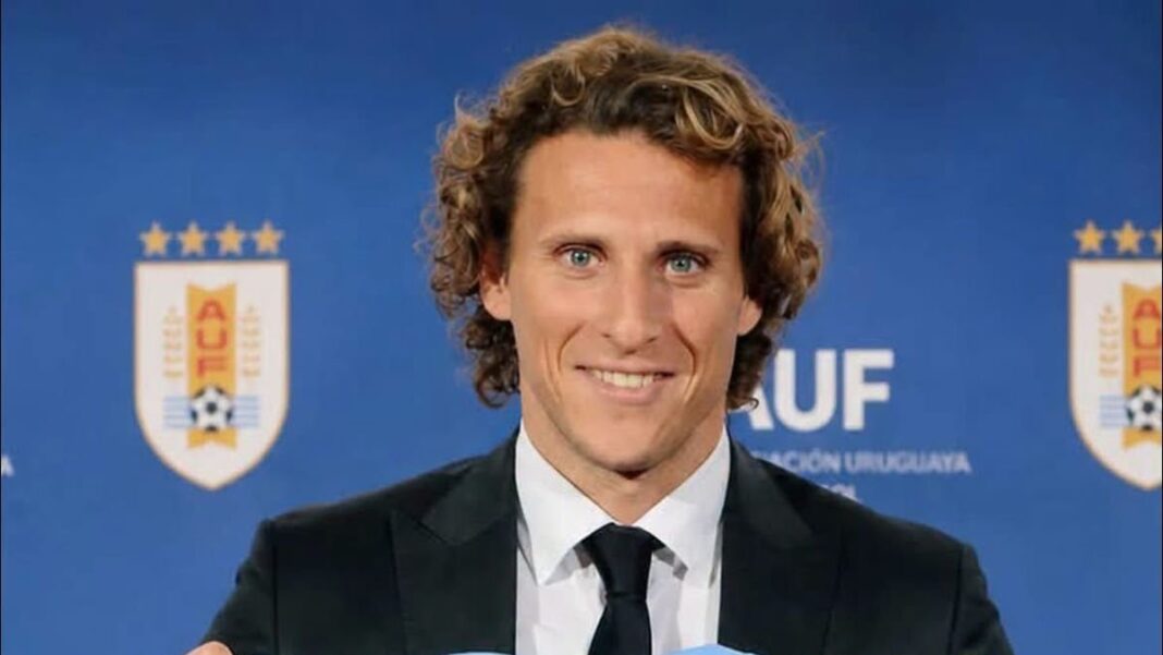 Diego Forlán en conferencia de prensa