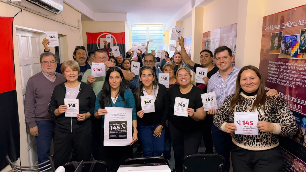 Conversatorio sobre trata de personas en la sede del Partido Intransigente