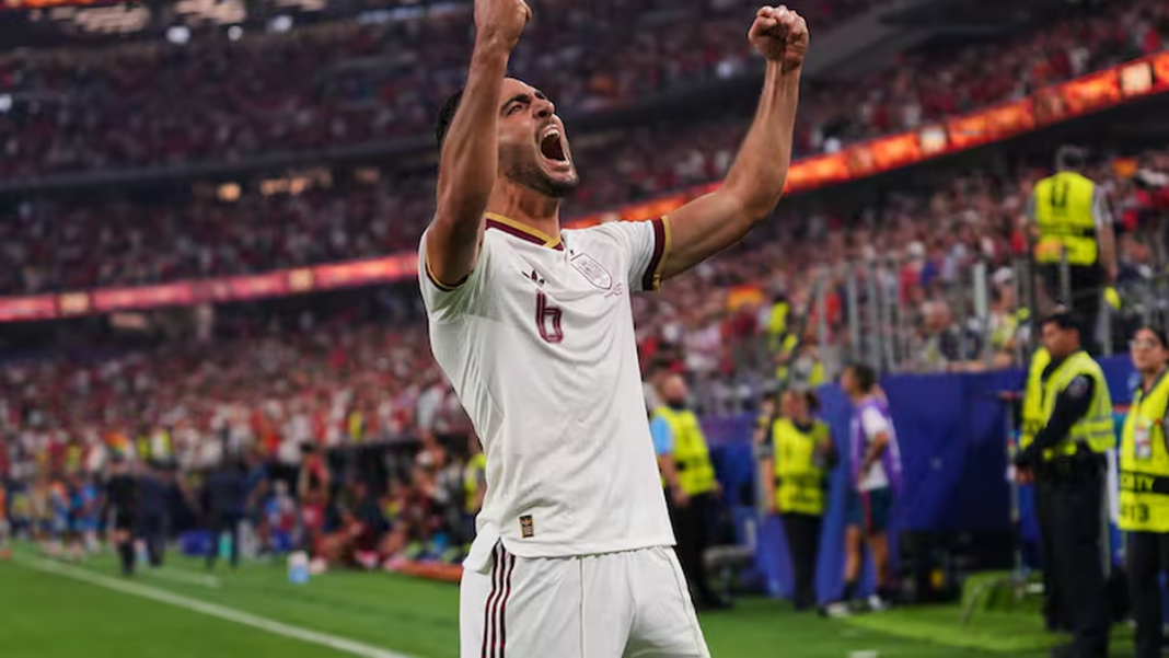 Jugadores de España celebran el gol de Mikel Merino ante Portugal en el Mundial 2026