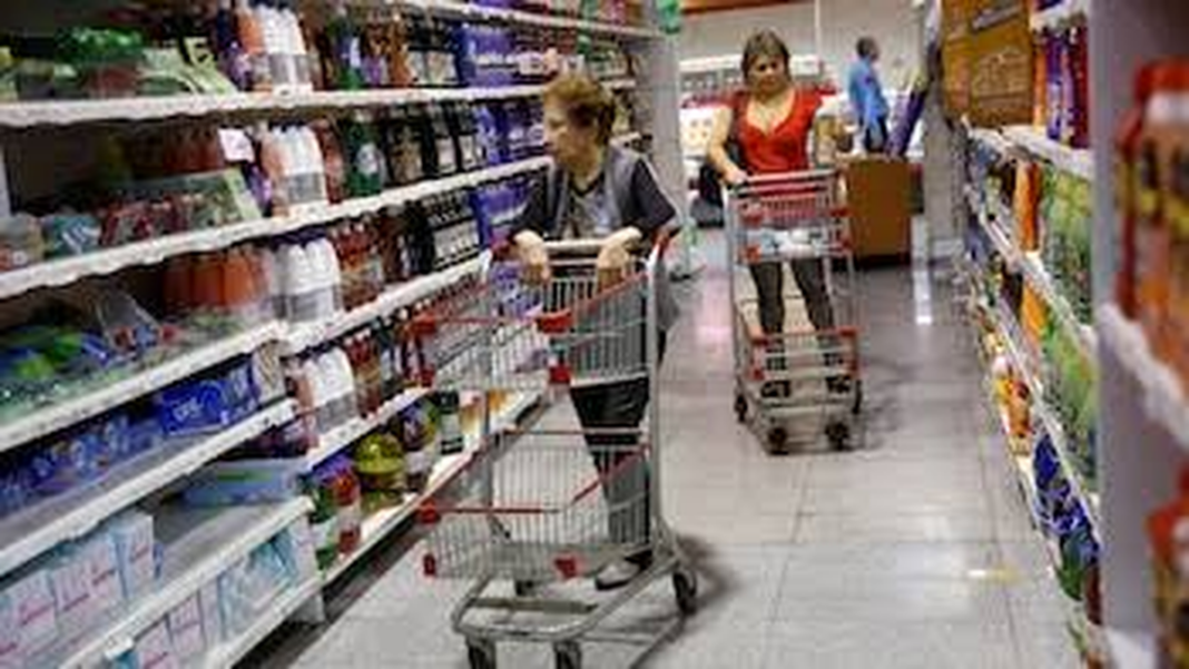 Gráfico del Indec con valores de la Canasta Básica Total y Alimentaria de junio 2025