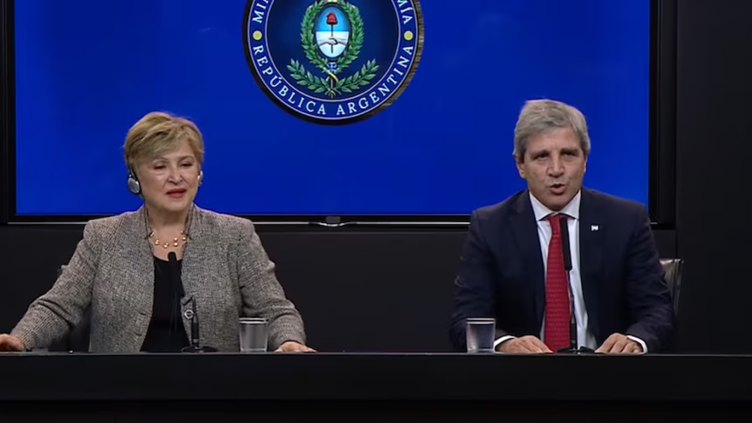 Kristalina Georgieva y Luis Caputo en conferencia de prensa