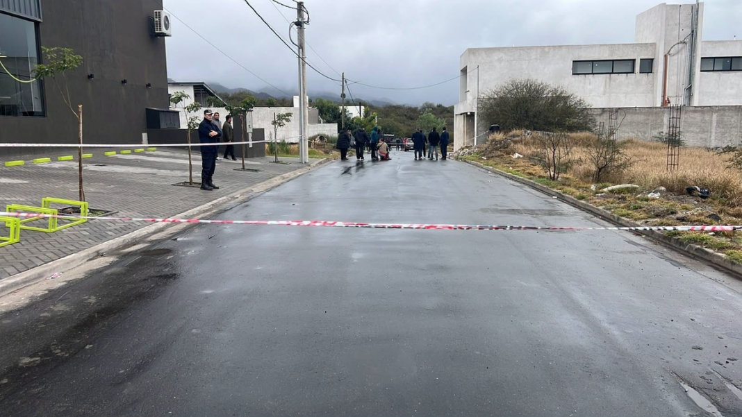 Andamio en obra en construcción en Catamarca