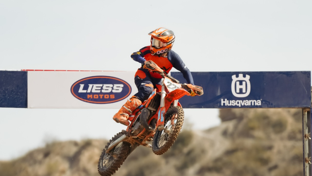 Presentación del Motocross del Poncho en Casa de Gobierno