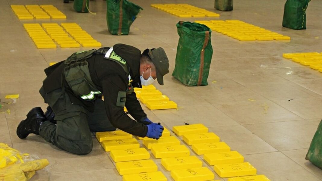 Ladrillos de cocaína secuestrados por Gendarmería Nacional