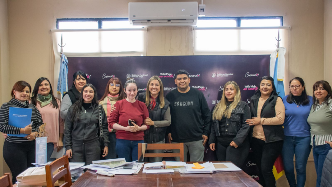 Emprendedores de Valle Viejo reciben apoyo económico del Programa de Empleo Independiente