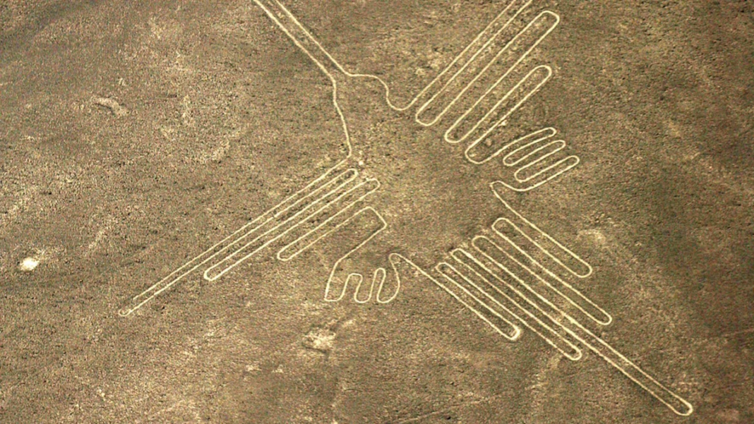 Restos de la avioneta siniestrada en Pisco, Perú