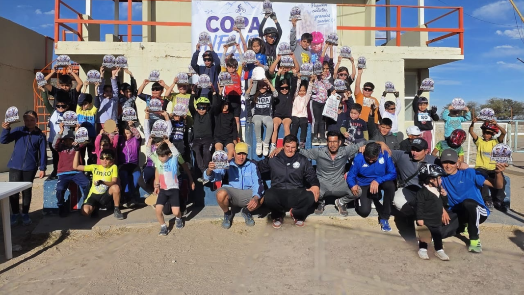 Jóvenes ciclistas en la Copa Infantil de MTB en Belén