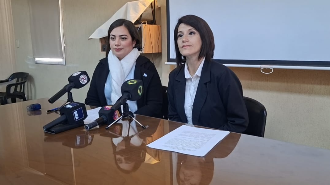 Firma de convenio entre la Asociación Cooperadora del Hospital de Niños y la Federación Vecinalista