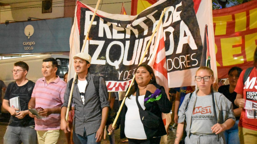 Concentración en Plaza 25 de Mayo de Catamarca contra la extranjerización de tierras