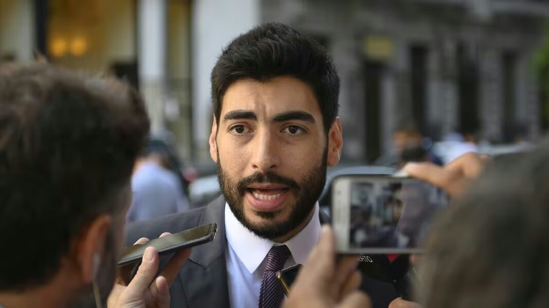 Facundo Moyano demorado por la Policía de la Ciudad